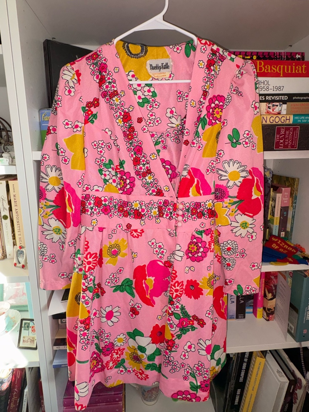 Vintage 1960s Pretty Talk pink psychedelic Floral Mod Mini Dress- small
